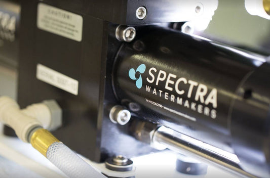 SPECTRA WATERMAKERS Clark Pump 的核心技術,比傳統系統減少了 75% 的能原消耗